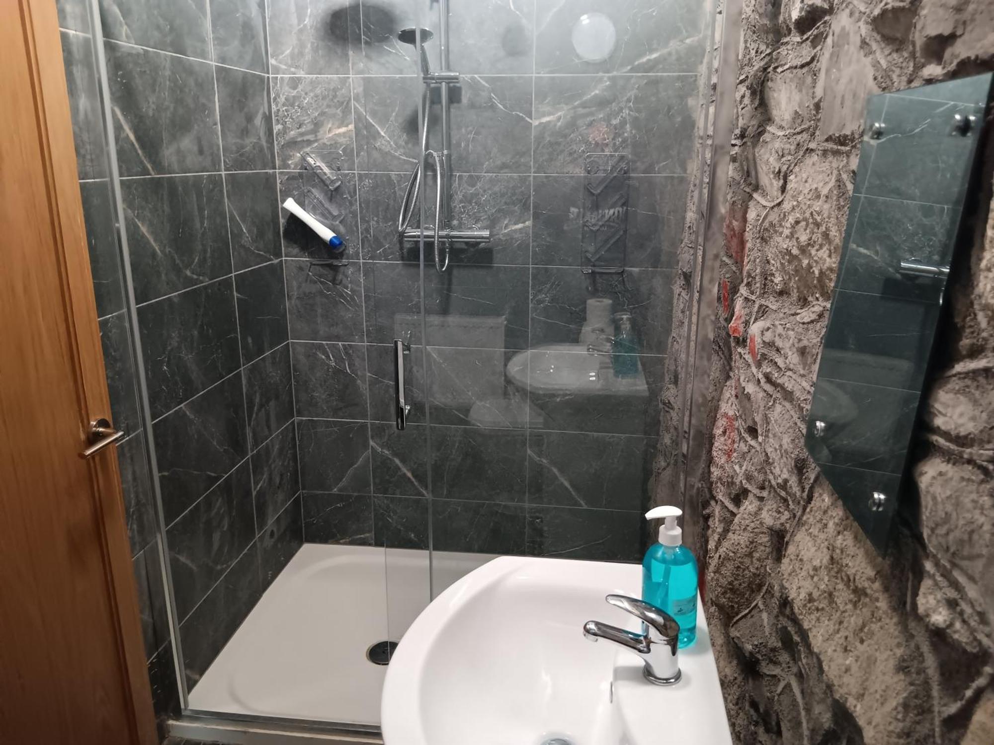 Matty'S Pub - Apartment'S Carlow Phòng bức ảnh